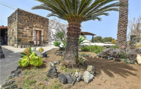 Nice home in Pantelleria with WiFi and 2 Bedrooms, Pantelleria